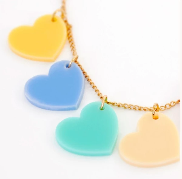 Meri Meri Rainbow Hearts Necklace 4 Meri Meri Rainbow Hearts Necklace
