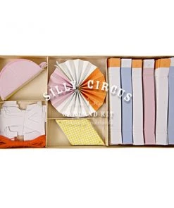 Meri Meri Silly Circus Garland