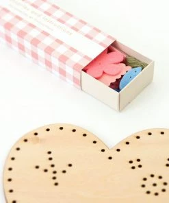 Meri Meri Heart Embroidery Kit 11 Meri Meri Heart Embroidery Kit