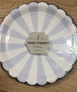 Meri Meri Aqua Fan Stripe Large Plates Baby Blue