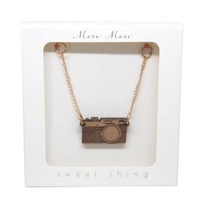 Meri Meri Gold Camera Necklace 3 Meri Meri Gold Camera Necklace