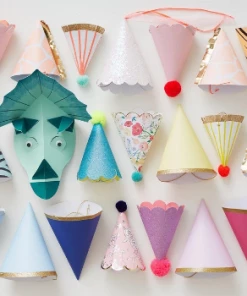 Meri Meri Set of 8 Dinosaur Kingdom Party Hats 13 Meri Meri Set of 8 Dinosaur Kingdom Party Hats