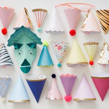 Meri Meri Set of 8 Dinosaur Kingdom Party Hats 8 Meri Meri Set of 8 Dinosaur Kingdom Party Hats